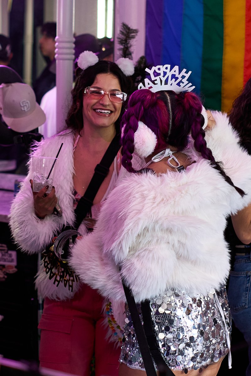Proper Pre-Party — photo 9